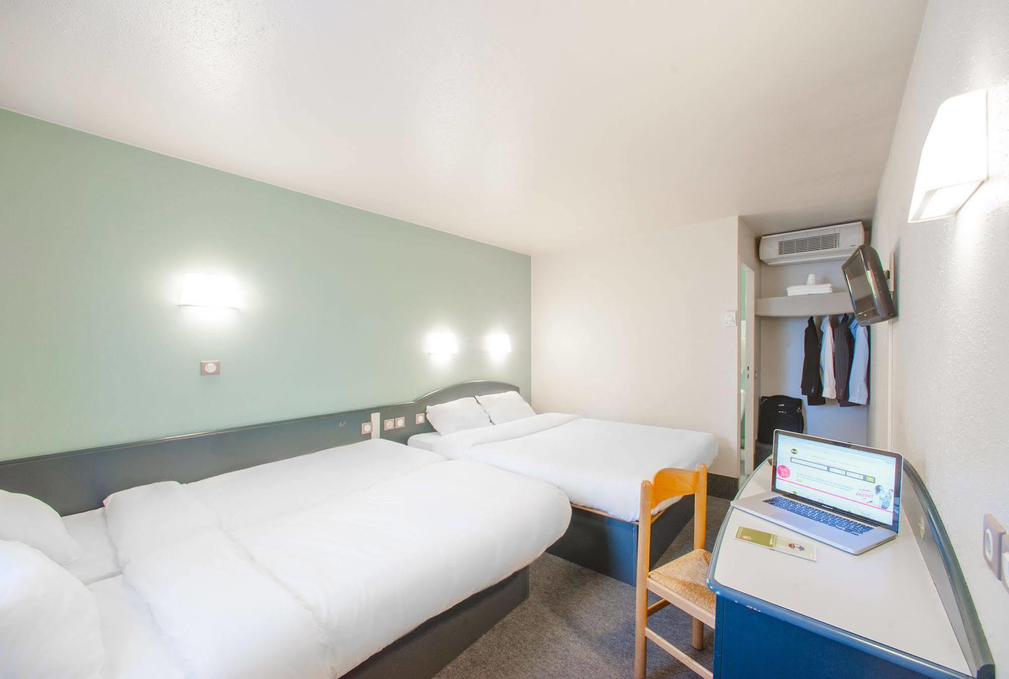 B&B Hotel Herblay Esterno foto